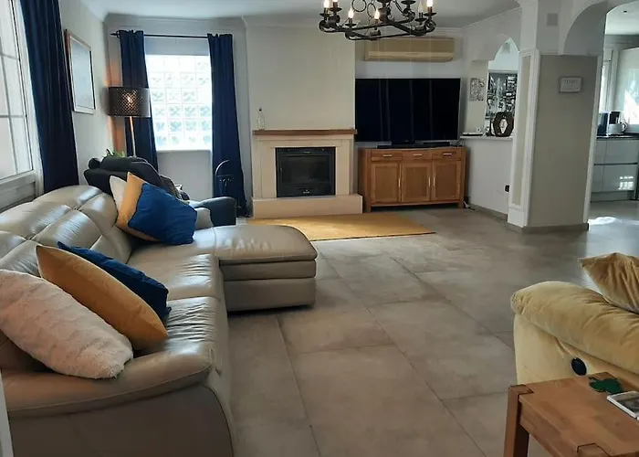 R Gem By The Sea Villa