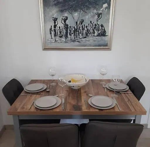 R Gem By The Sea Villa *